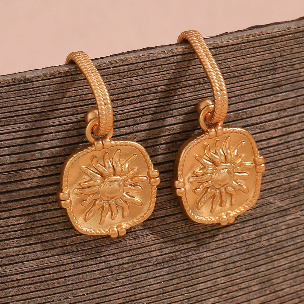 Dainty Yellow Gold Teardrop Earrings