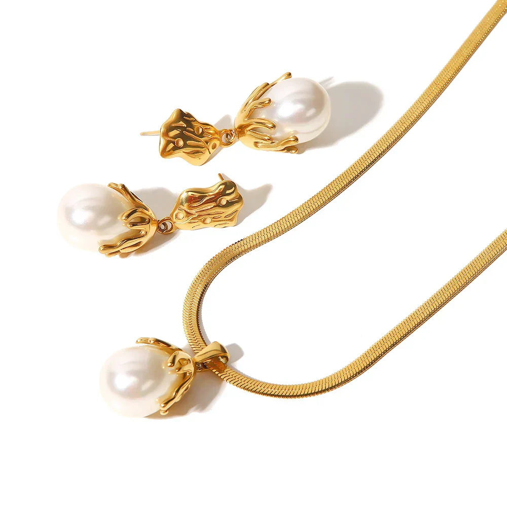 High Quality 18k Pearl Necklace Set