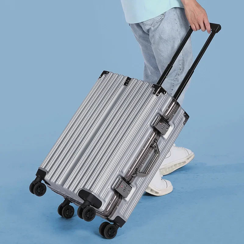Strong Travel Hard Shell Suitcase Geneva - Luxicro