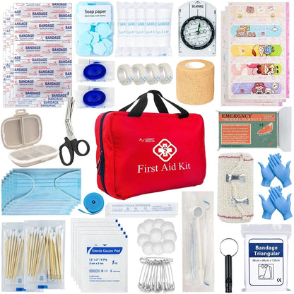 Essential Outdoor Survival Gear Kit
