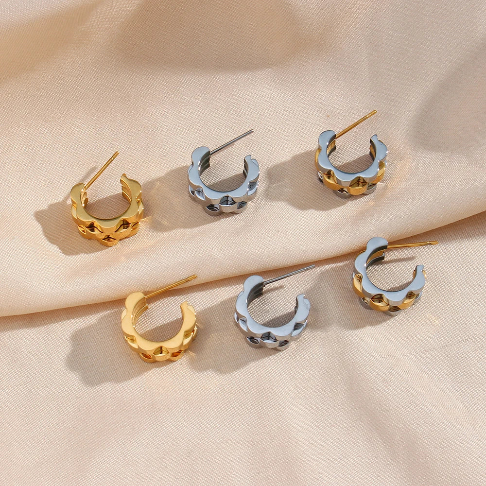Fashionable Clock Design Dangle Earrings