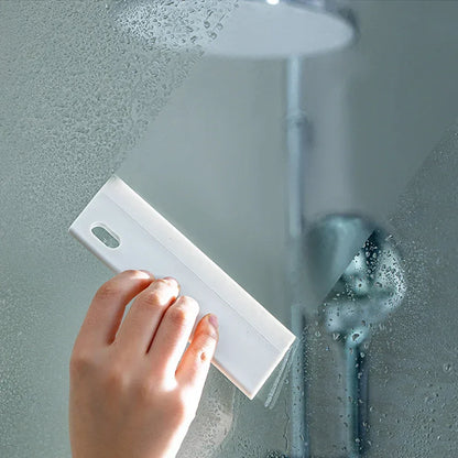 Efficient Window Squeegee with Gentle Rubber Edge - Luxicro