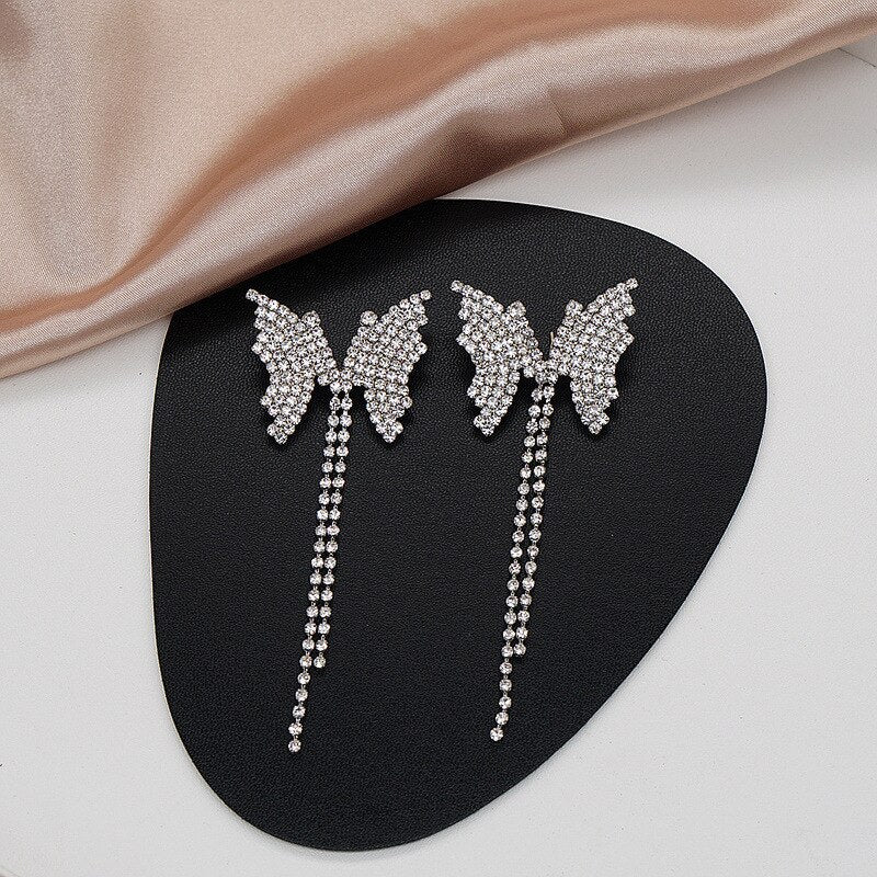 Beautiful Floral Dangling Drop Earrings