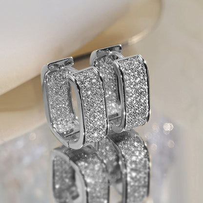Fashionable Minimalist Hug Earrings