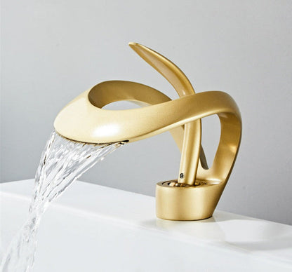 Contemporary Chrome Finish Sink Faucet