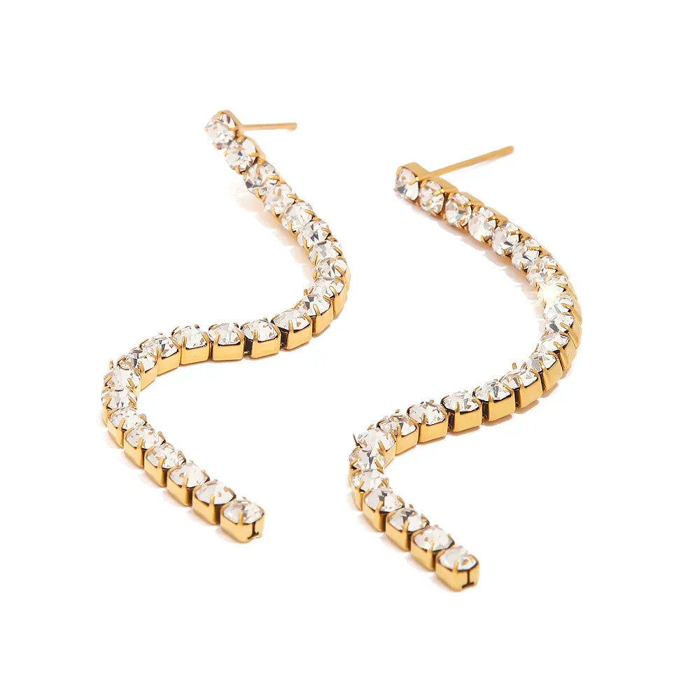 Elegant 18k Gold Tassel Dangle Earrings