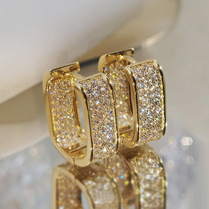 Fashionable Minimalist Hug Earrings - Luxicro
