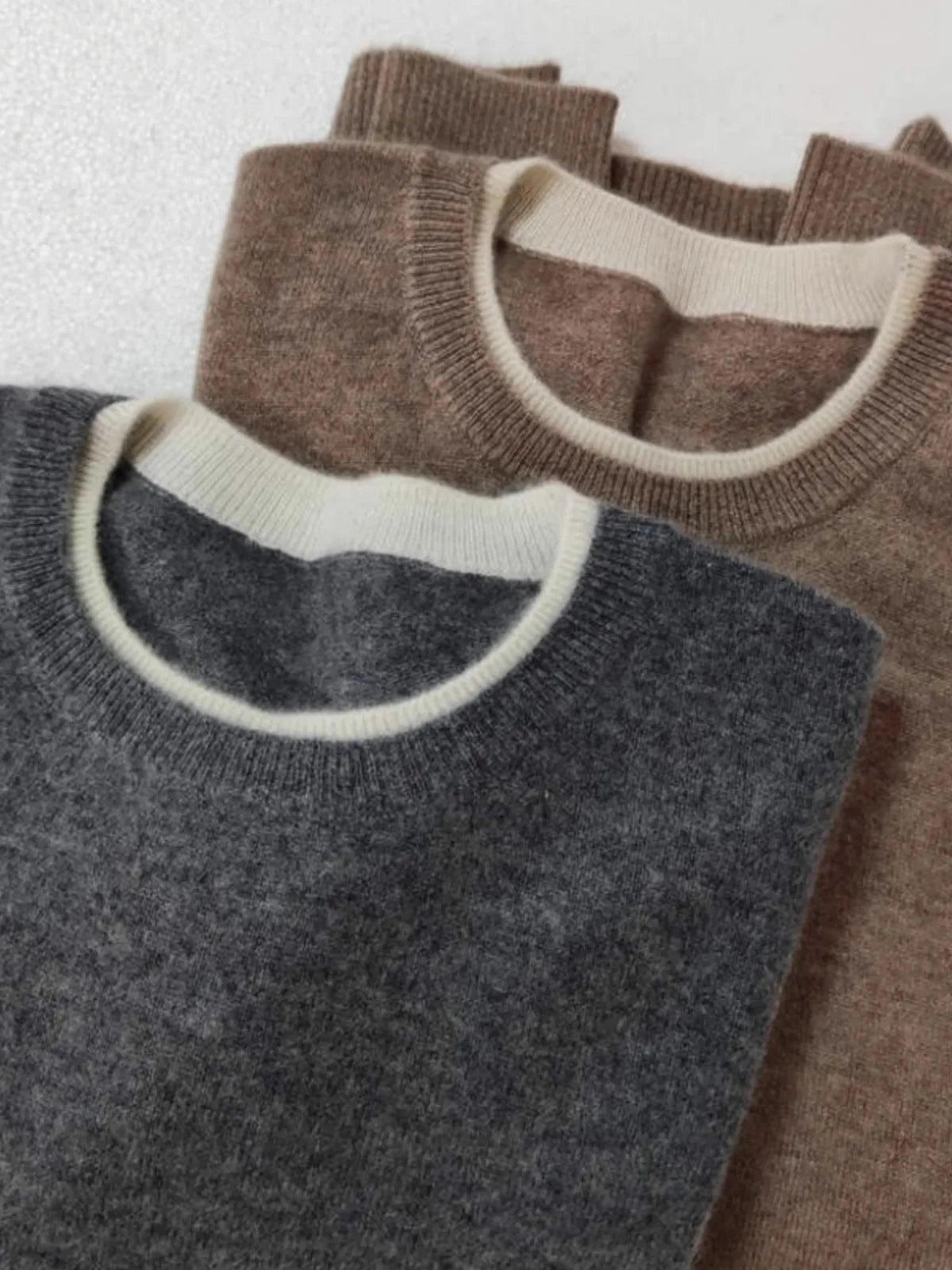 Soft Cashmere Women's Crew Neck Winter Sweater - Luxicro