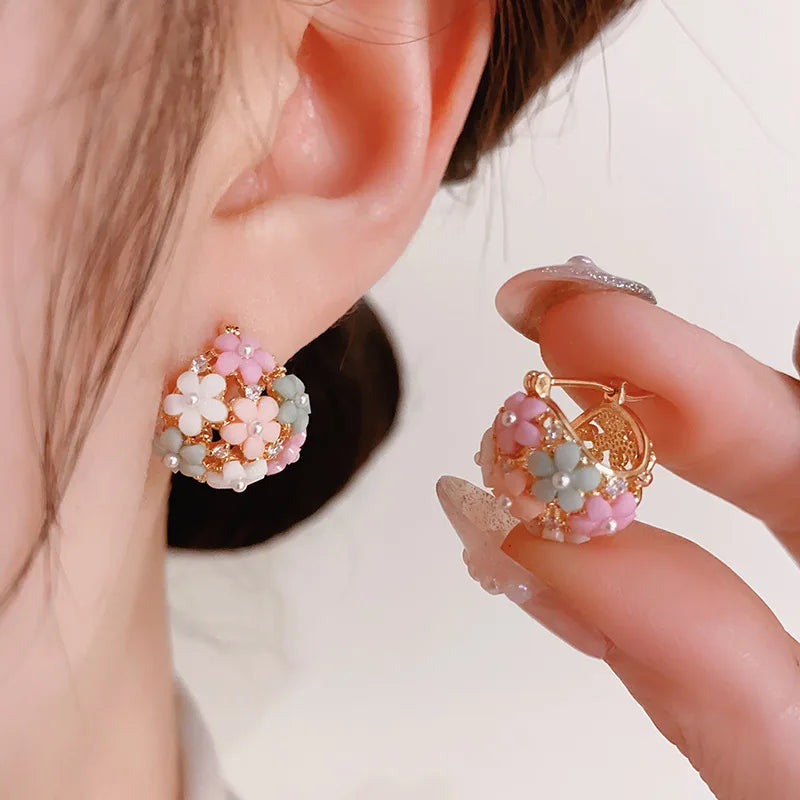 Beautiful Pearl Floral Drop Earrings - Luxicro