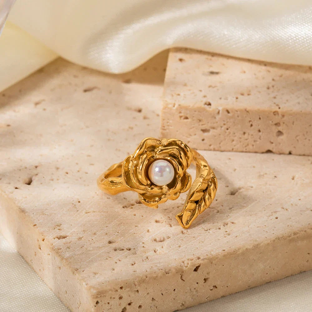 Elegant White Pearl Adjustable Band Ring