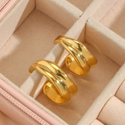 Classic Minimalist Pendant Earrings