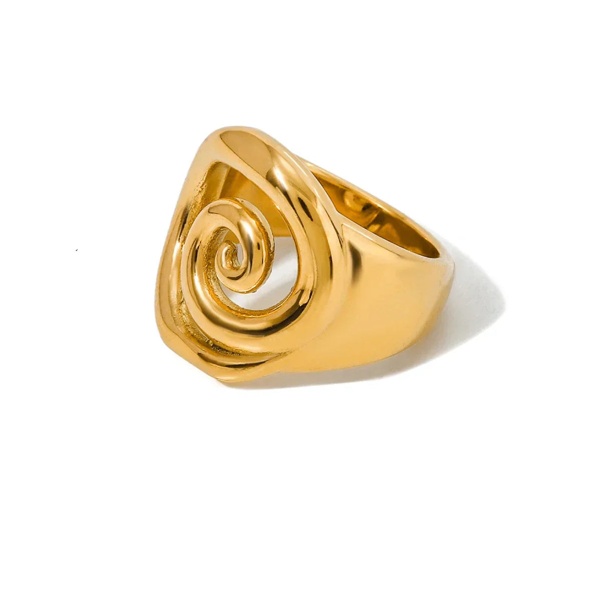 Elegant Gold Twist Ring