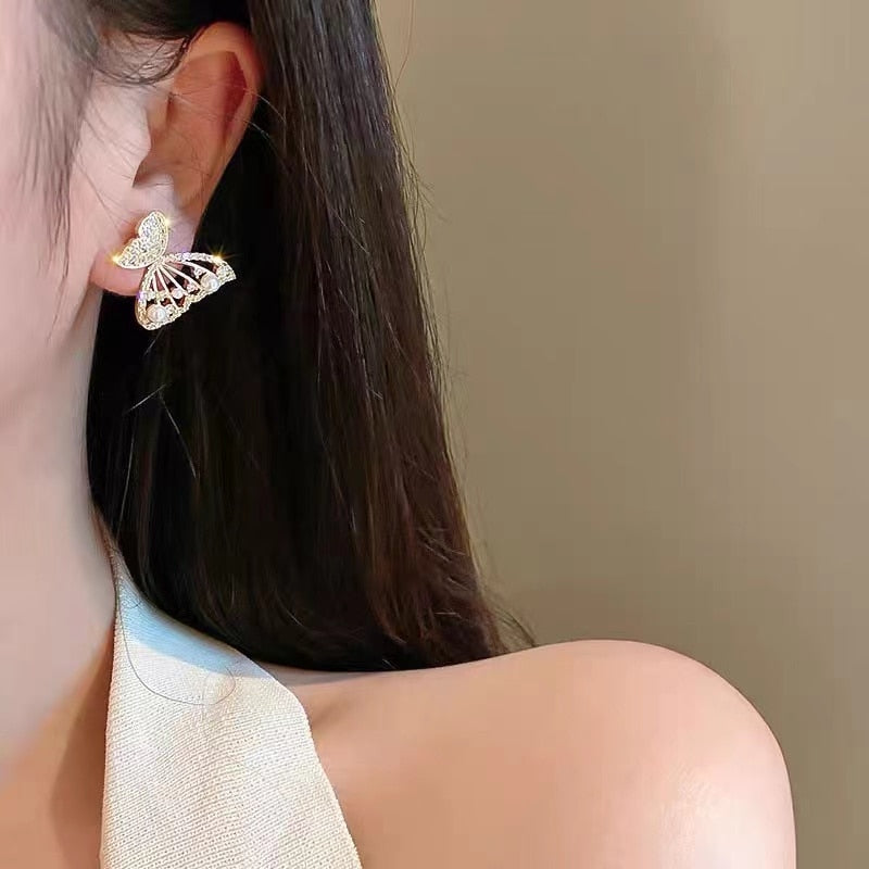 Shiny Crystal Drop Pendant Earrings