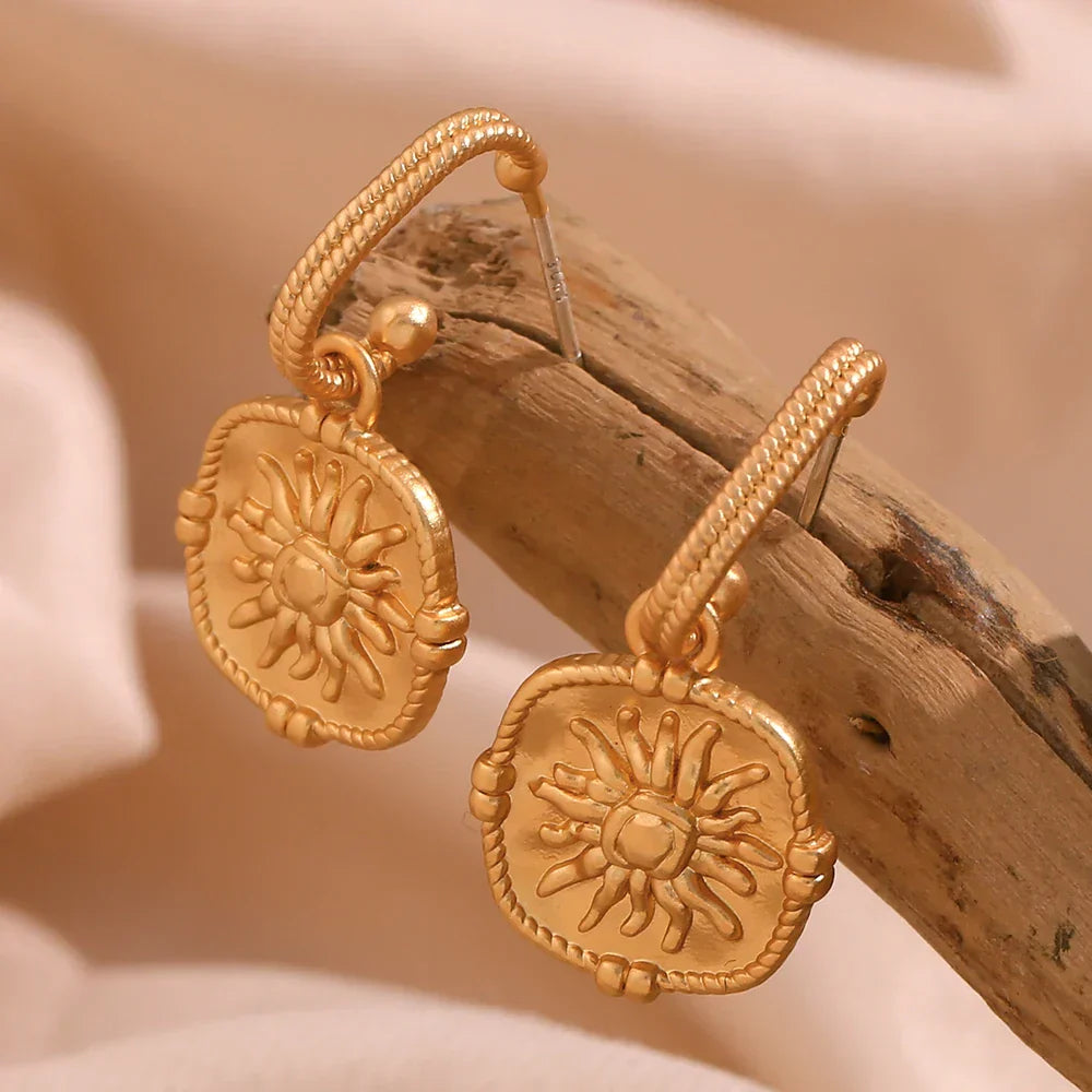 Dainty Yellow Gold Teardrop Earrings
