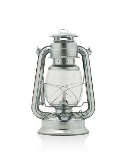 Classic Portable Outdoor Oil Lantern Light