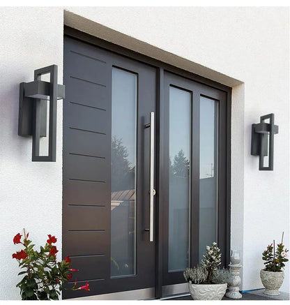 Weatherproof Black Outdoor Wall Light 10W