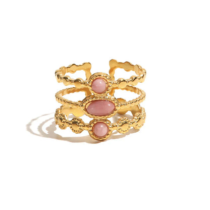 Classic 18k Gold Triple Flower Ring Set