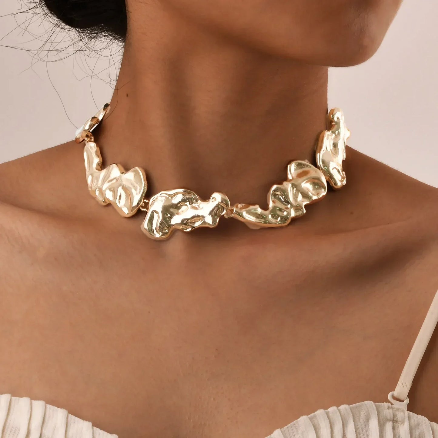 Glowing Red Chain Choker Necklace