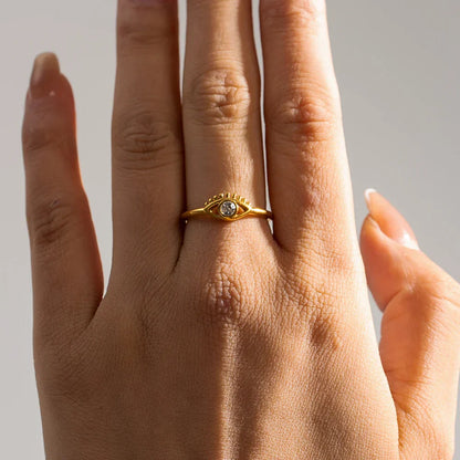 Premium 18k Gold Diamond Protection Ring - Luxicro