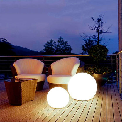 Energy Efficient Solar Garden Globe Light