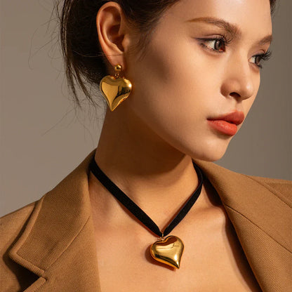 Stylish Heart Shaped Chain Necklace