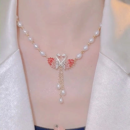 Lovely Bird Shaped Pendant Necklace - Luxicro