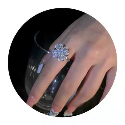 Sparkling Floral Zircon Clover Ring