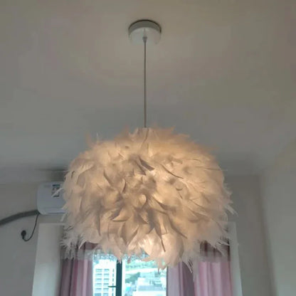 Elegant Amanda Table Lamp