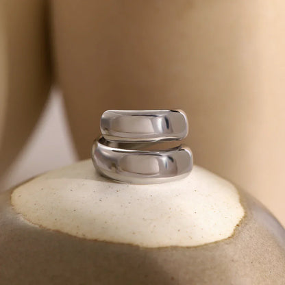 Elegant Gold Thin Band Ring