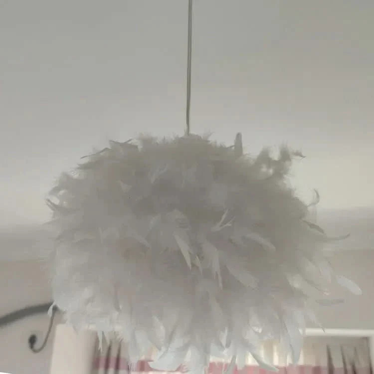 Elegant Amanda Table Lamp