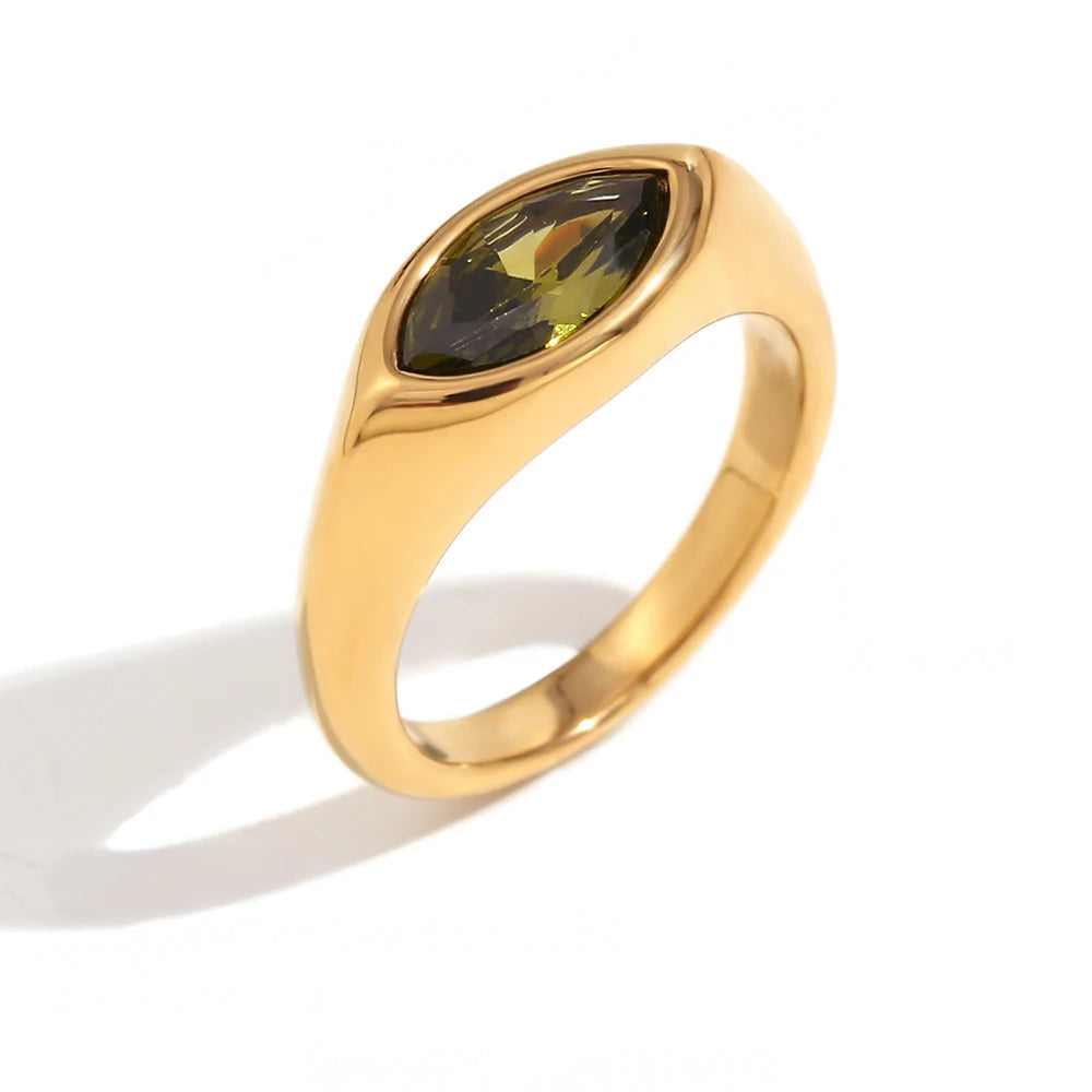 Premium 18k Gold Diamond Solitaire Engagement Ring