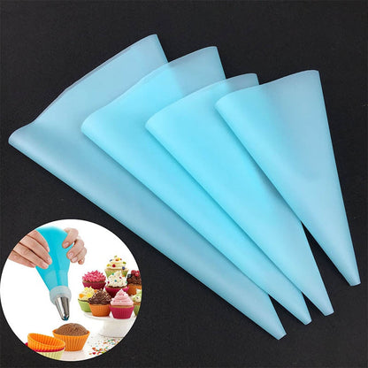 Convenient 4 Piece Reusable Cake Decorating Bags Set
