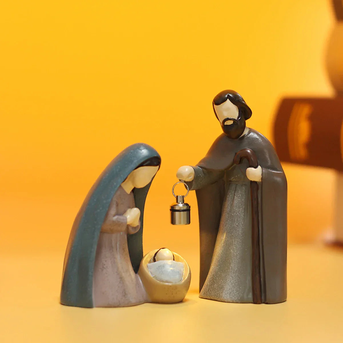 Christmas LED Lantern Figurines Holy Family Resin Decor - Luxicro