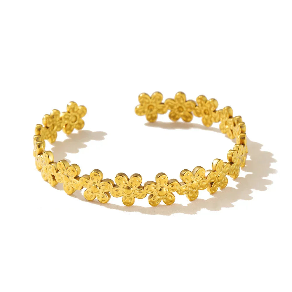 Elegant Flower Design Cuff Bangle