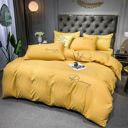Elegant Patterned Bedding Set