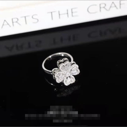Sparkling Floral Zircon Clover Ring