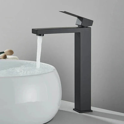Stylish Chrome Bathroom Faucet - Luxicro