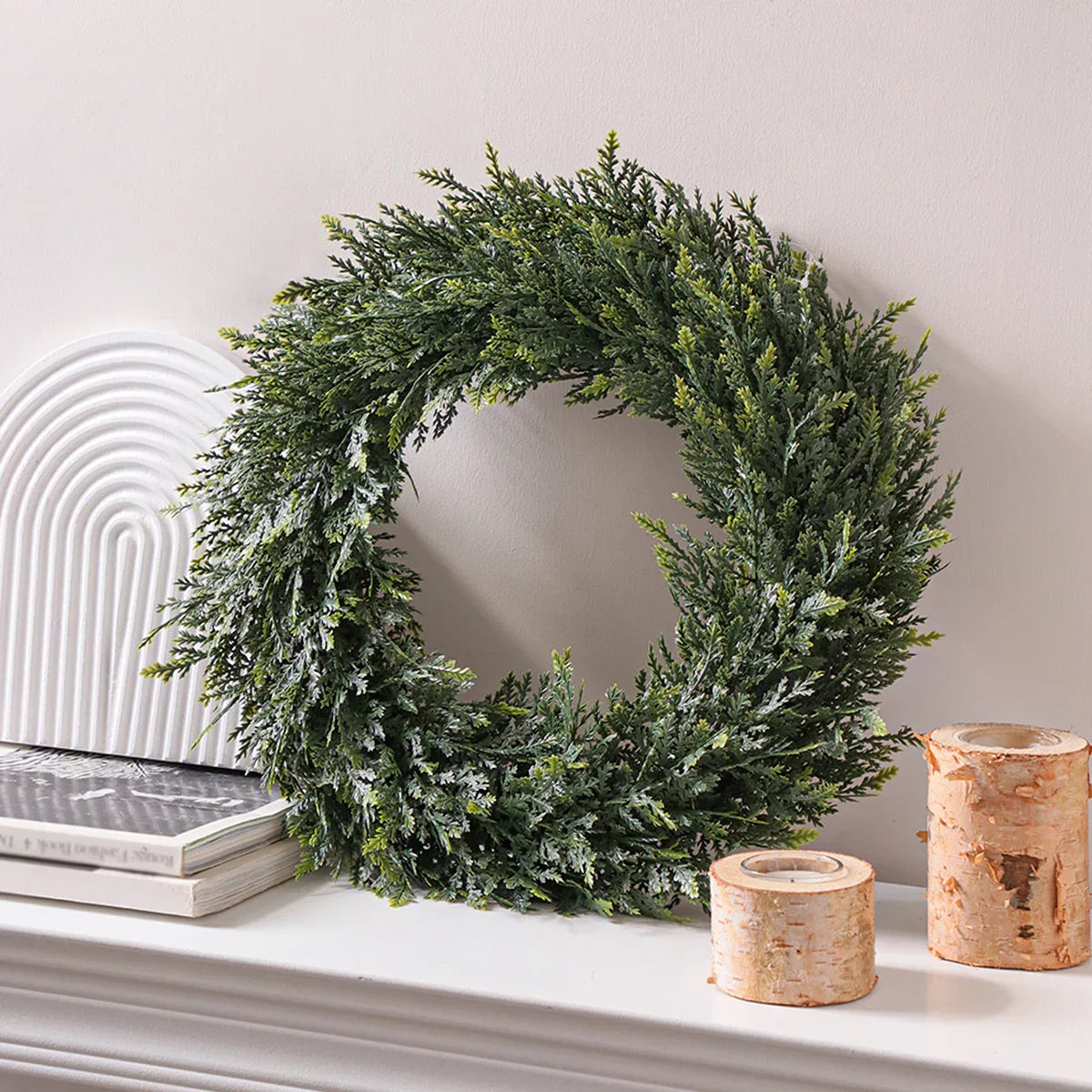 Fresh Greenery Circular Wreath Home Decoration 30cm - Luxicro