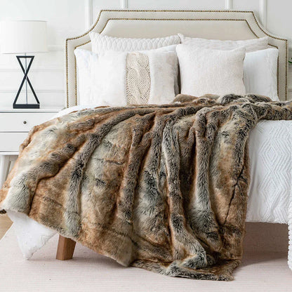 Cozy Faux Fur Throw Blanket Soft Home Accent