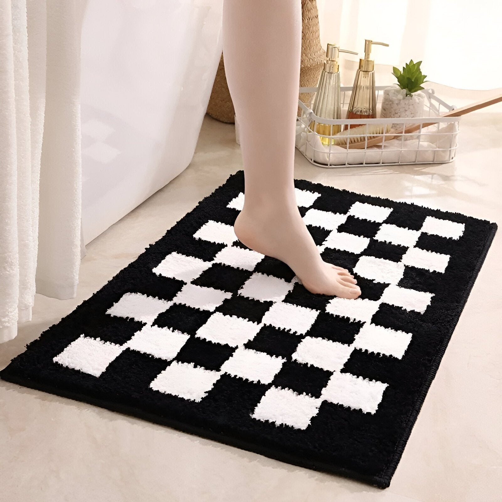 Comfortable Checkered Bath Floor Mat - Luxicro