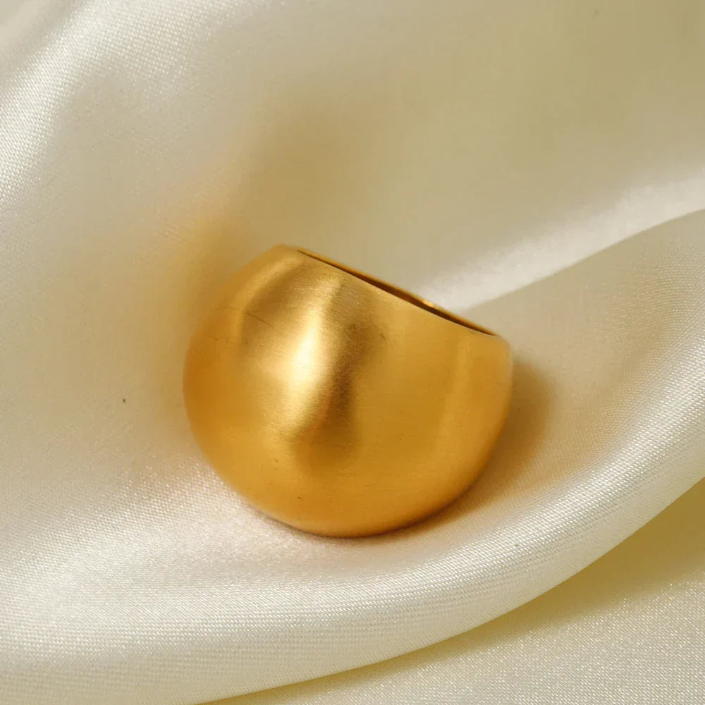 Classic Gold Tone Oval Signet Ring - Luxicro