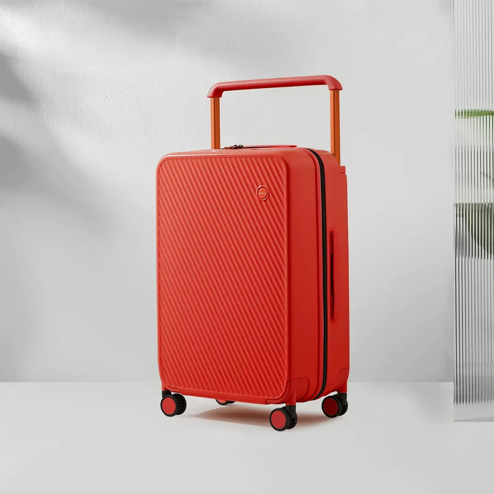 Strong Lightweight Suitcase with Easy Grip Handle