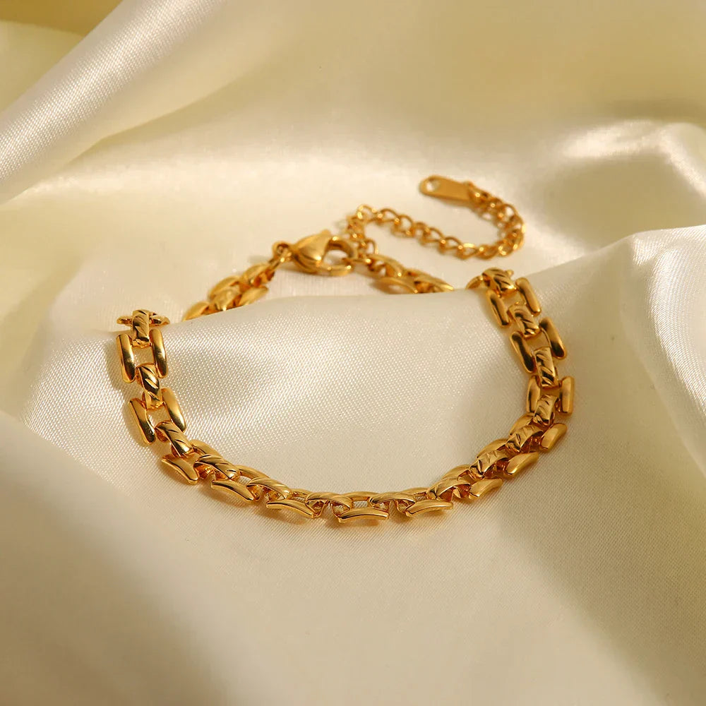 Delicate Thin 14k Gold Bar Bracelet