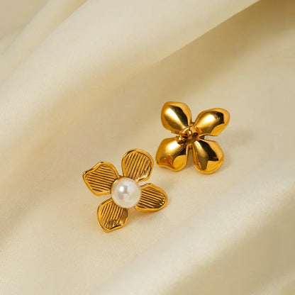Elegant 18k Gold Pearl Drop Necklace