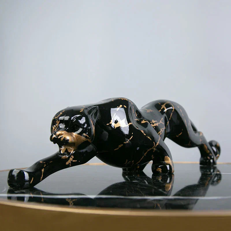 Exquisite Cat Figurine Ornament