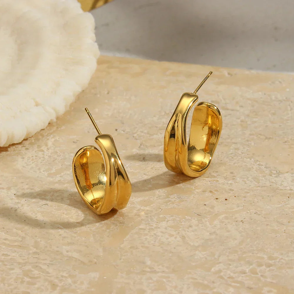 Classic Minimalist Pendant Earrings