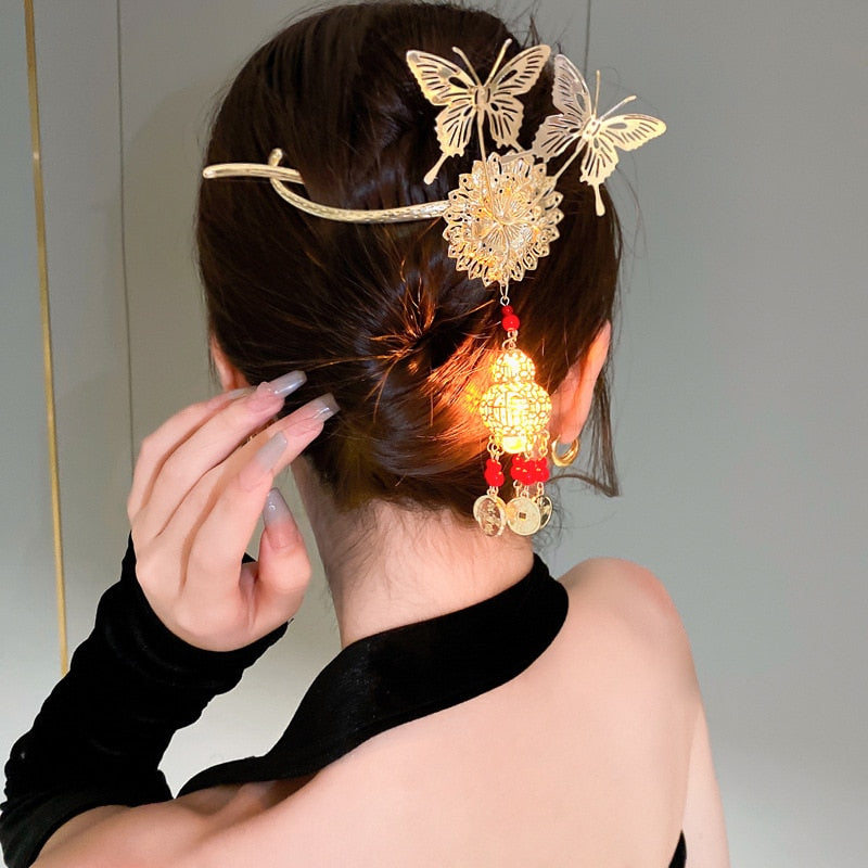 Beautiful Sparkling Butterfly Clip Hairpin