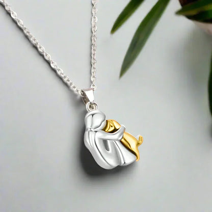 Fashionable Crystal Drop Pendant Necklace