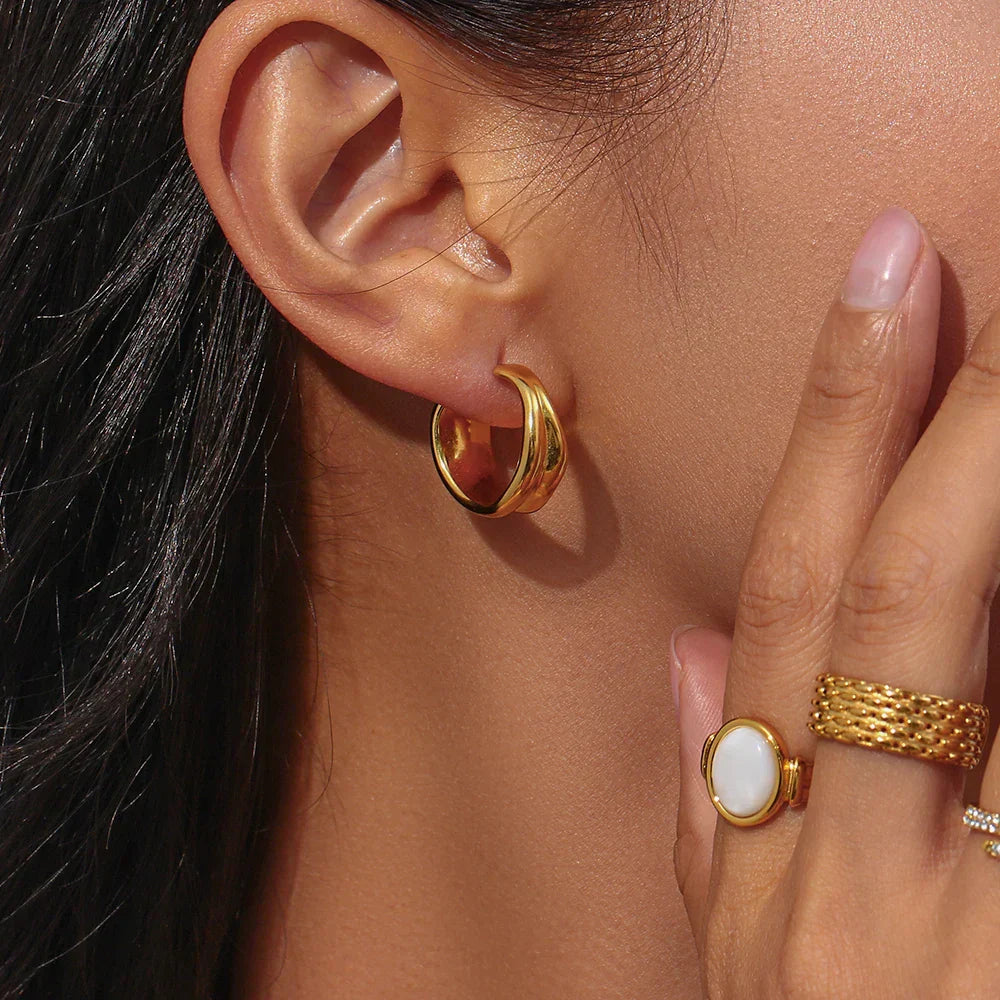 Classic Minimalist Pendant Earrings