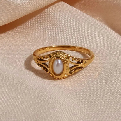 Elegant White Gold Solitaire Diamond Ring - Luxicro